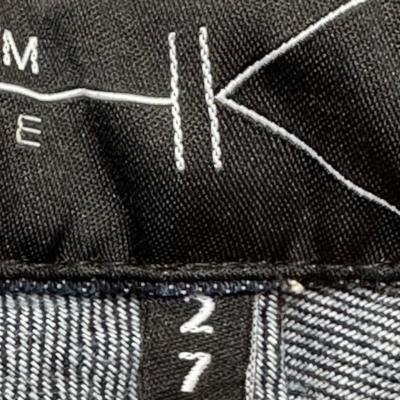 Heidi Klum by Jordache Cuffed Blue Denim Shorts, size 27 - Picture 8 of 9